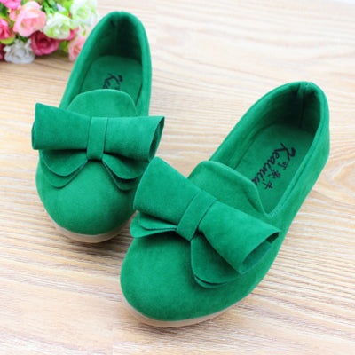 Kids flat shoes